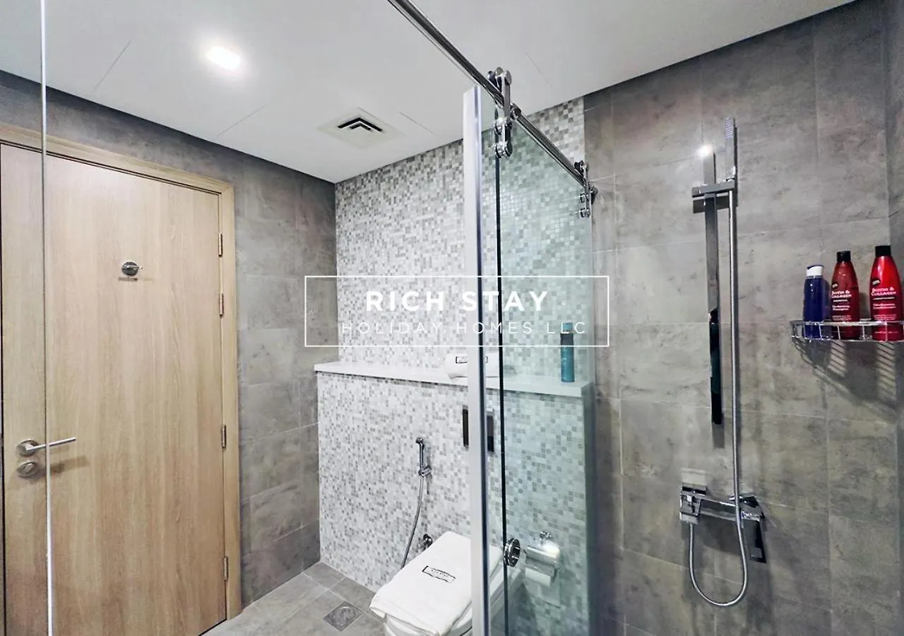 Elegant 2Br In Stella Maris, Marina Lake View Dubai Apartment
